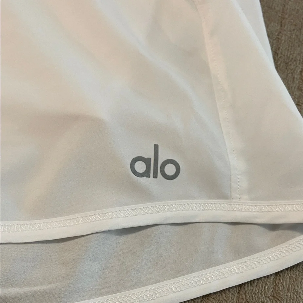 ALO Yoga Women's Black and White Skater Skirt